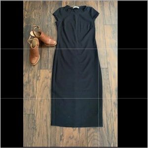 Short sleeve black dress